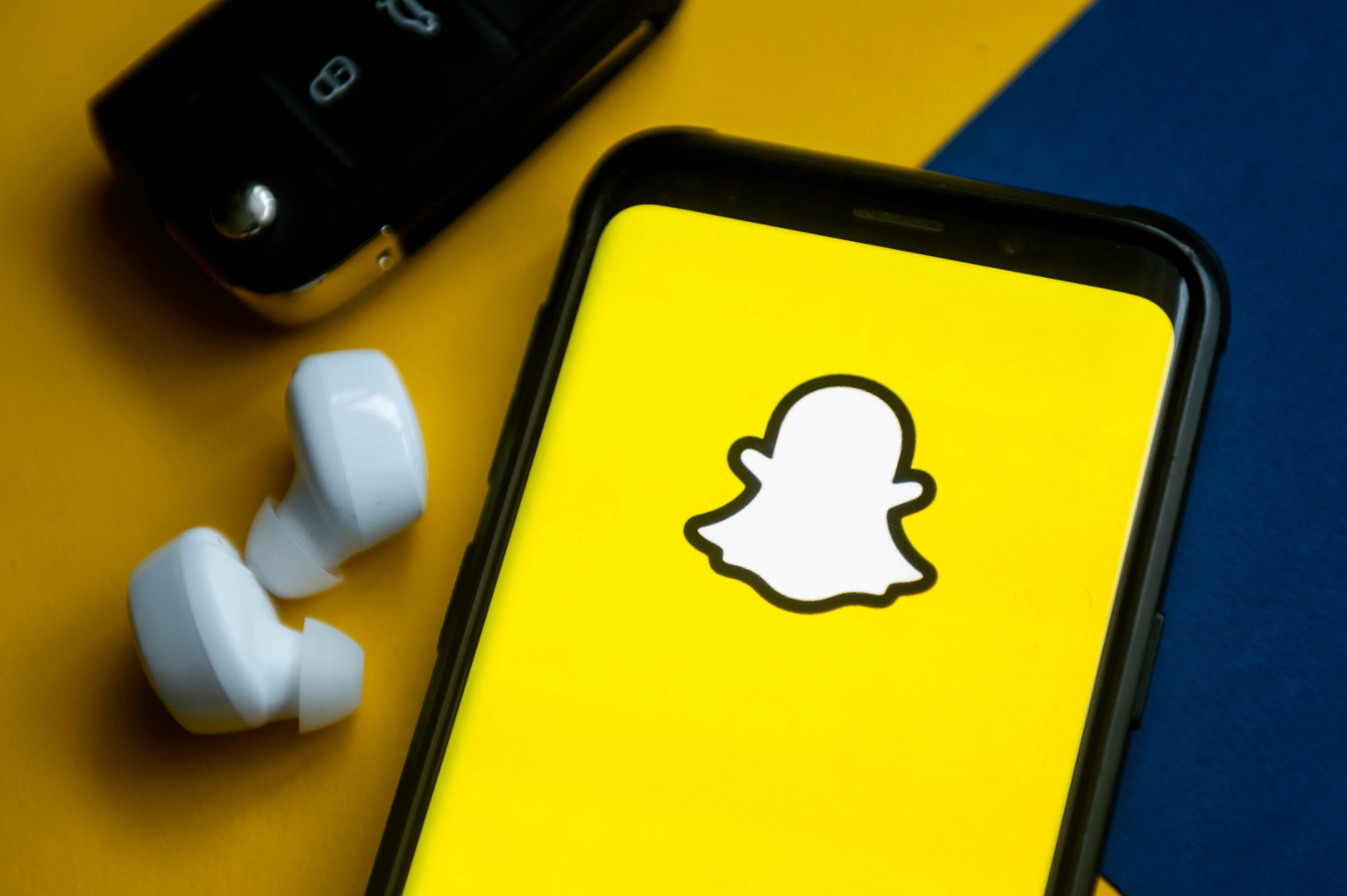 how to make a public profile on snapchat