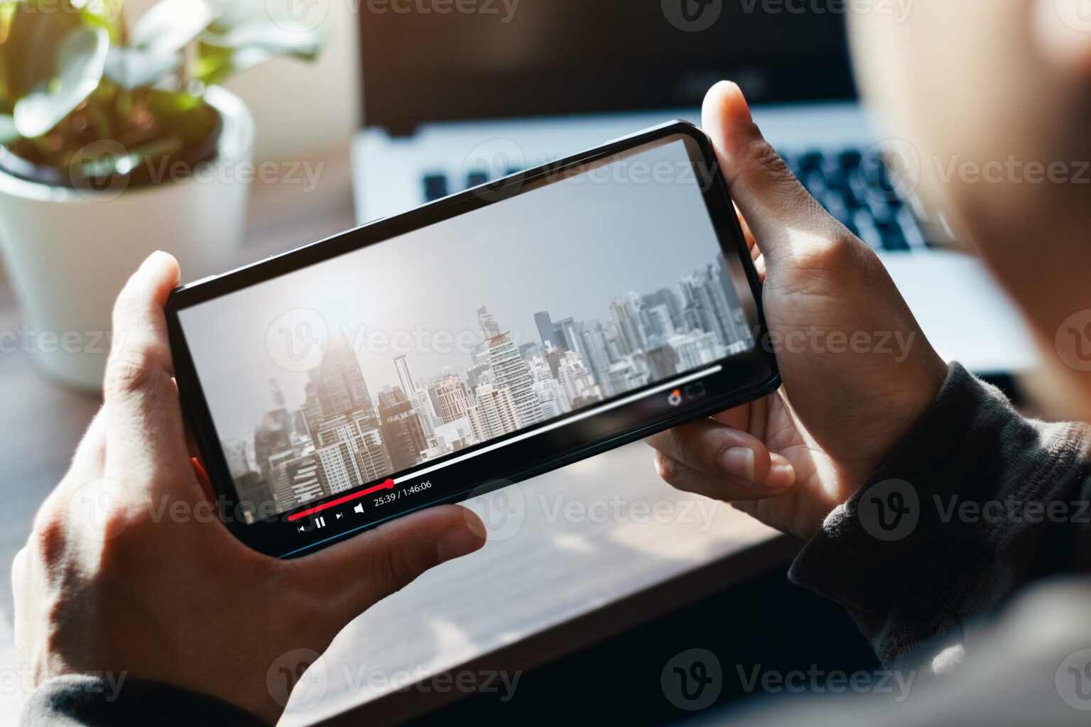 Why are Videos not Playing on My iPhone