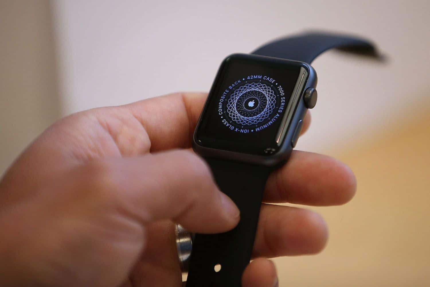 Why Apple Watch Swipe Down not Working