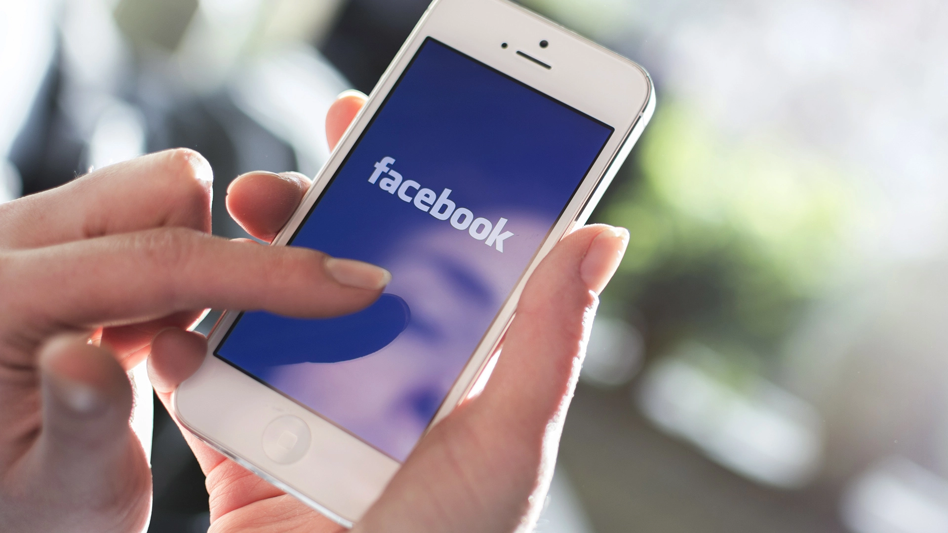 how to tag everyone in a group on facebook