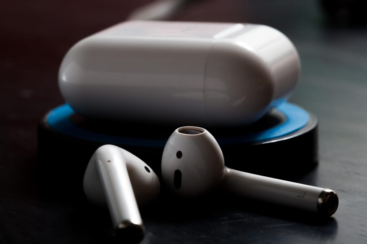 how to find dead airpods