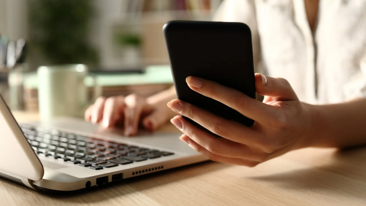 how to run windows files on android