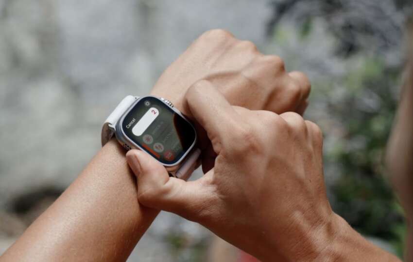 how to unzoom apple watch