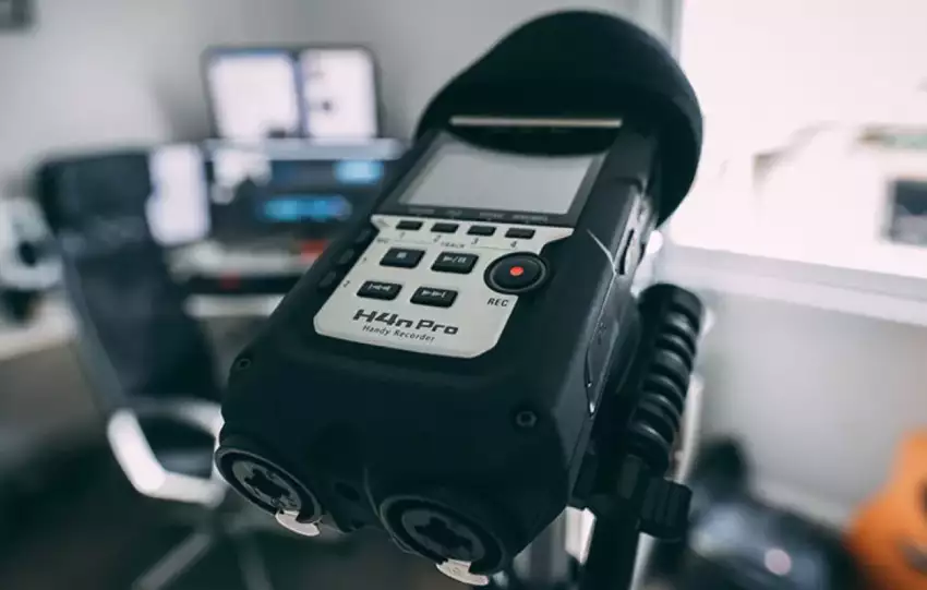 How Digital Voice Recorders Can Improve Your Interviews and Meetings