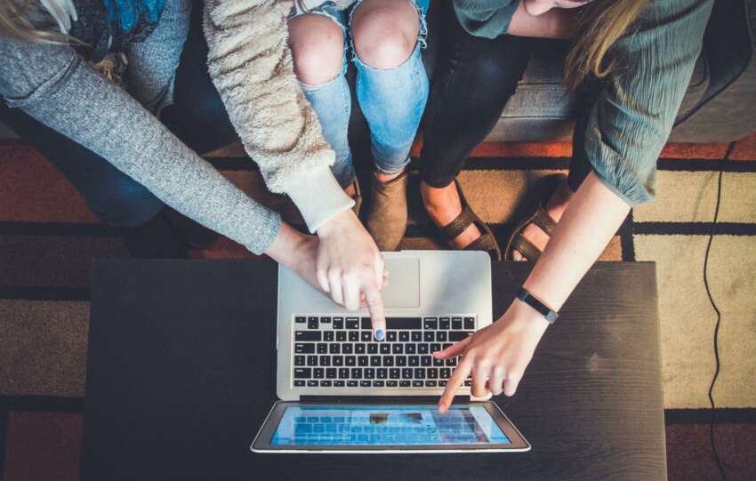 8 Tips for Students to Enhance their Digital Literacy
