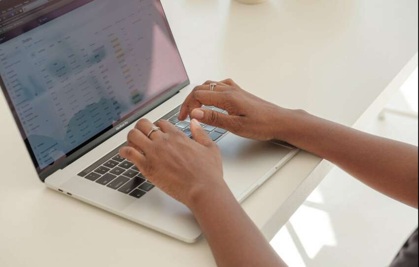 how to delete all emails from one sender