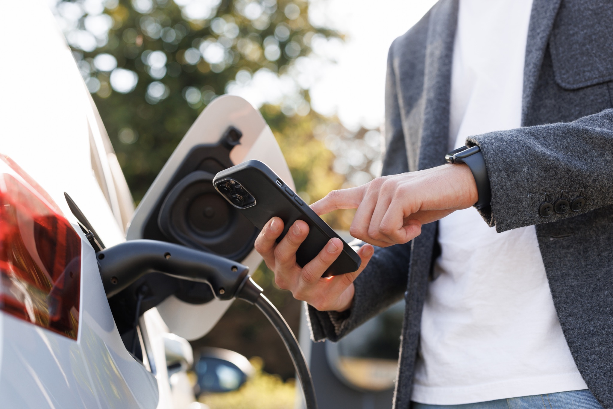 Leading Electric Car Charging Apps Unveiled
