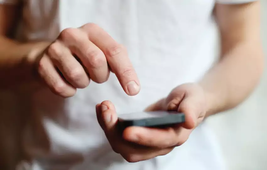 how to record phone calls on iphone without them knowing
