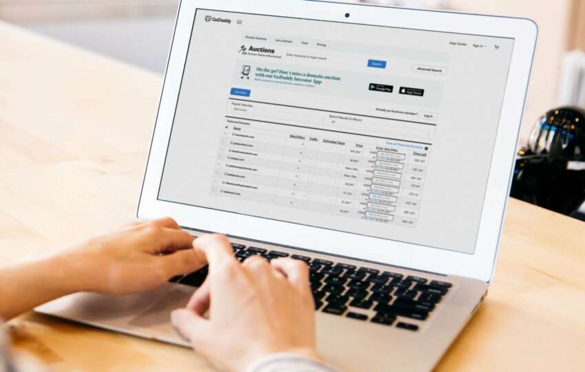 How to Sell Domain Names on GoDaddy
