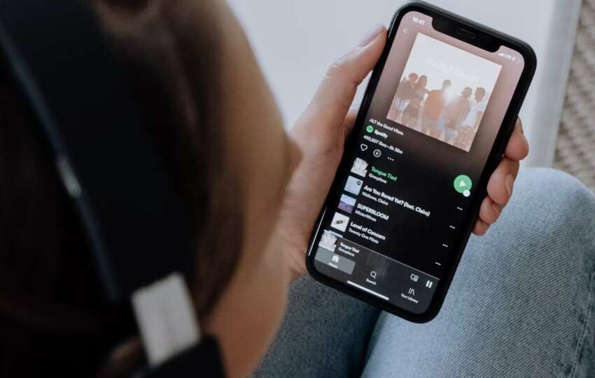 how to clear queue on spotify