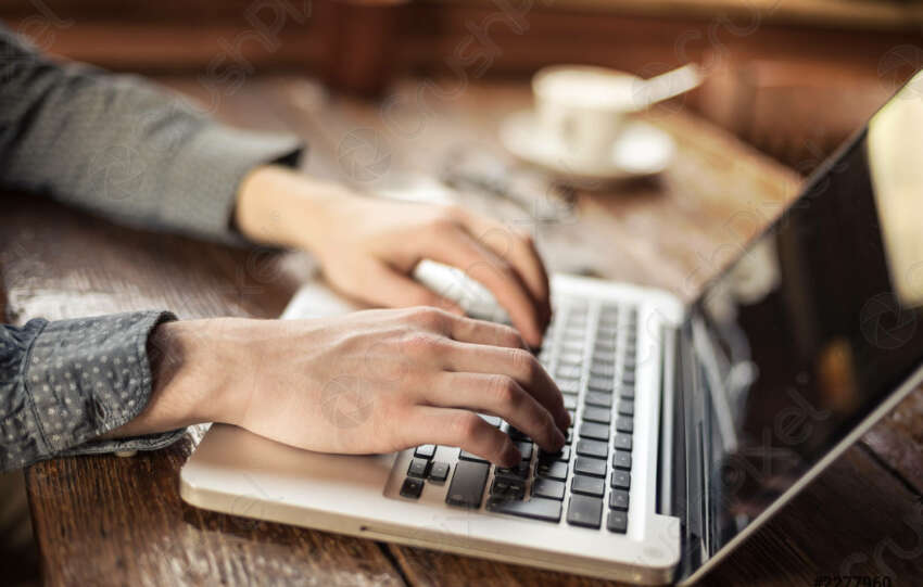 how to format an email