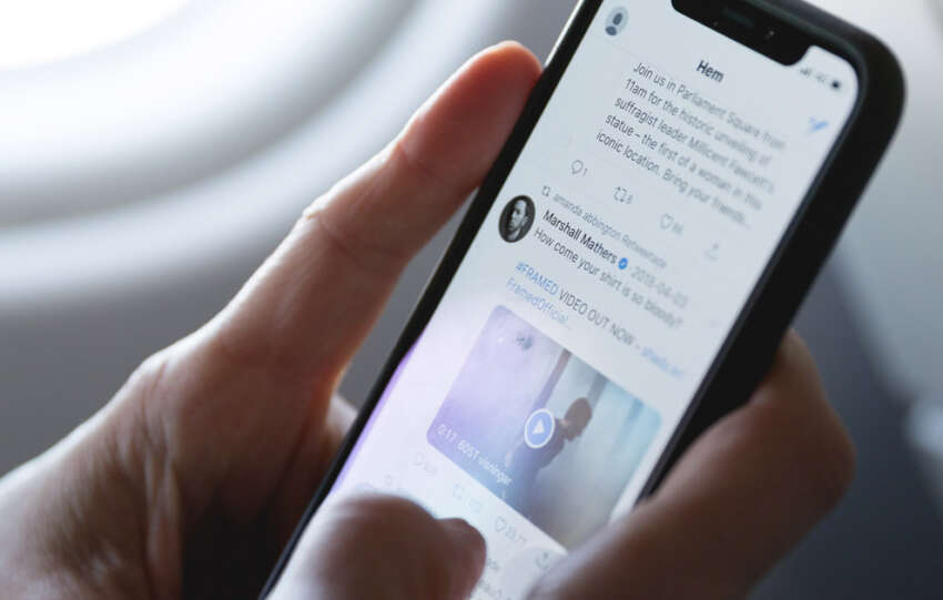 how to quote tweet