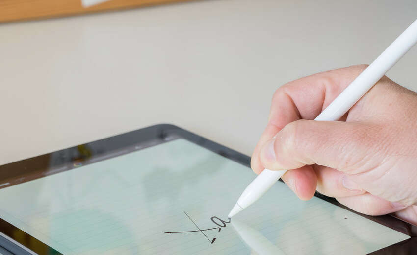 how to connect apple pencil to ipad without plugging in