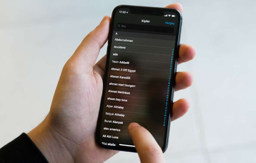 how can you transfer contacts from iphone to iphone