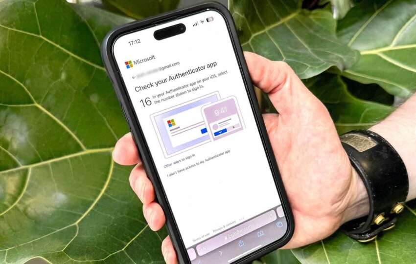 how to use authenticator app