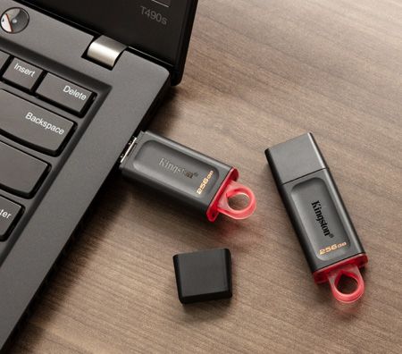 Thumb Drive vs Flash Drive