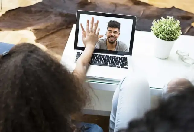 Digital Disruptions in Relationships: How Technology Shapes Modern Marriages and Breakups