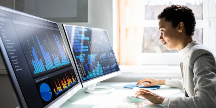 AI in News Monitoring: Automating Insights for Faster Decision-Making