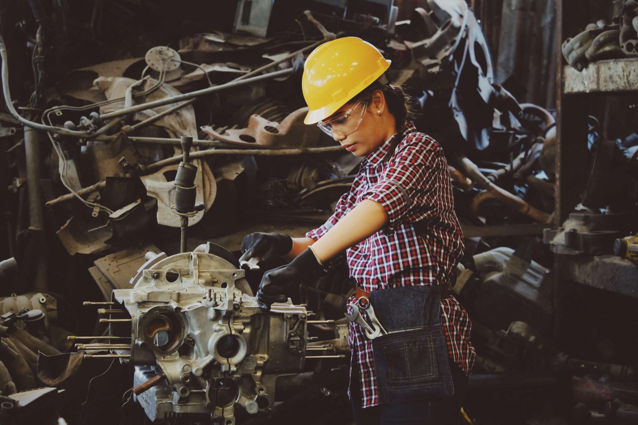 Why an LMS for Manufacturing Companies Is Essential for Workforce Upskilling